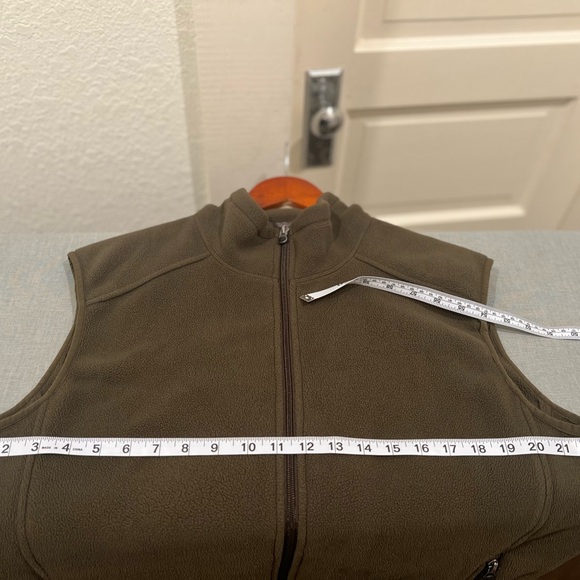 REI Men’s Fleece Vest - Picture 5 of 6